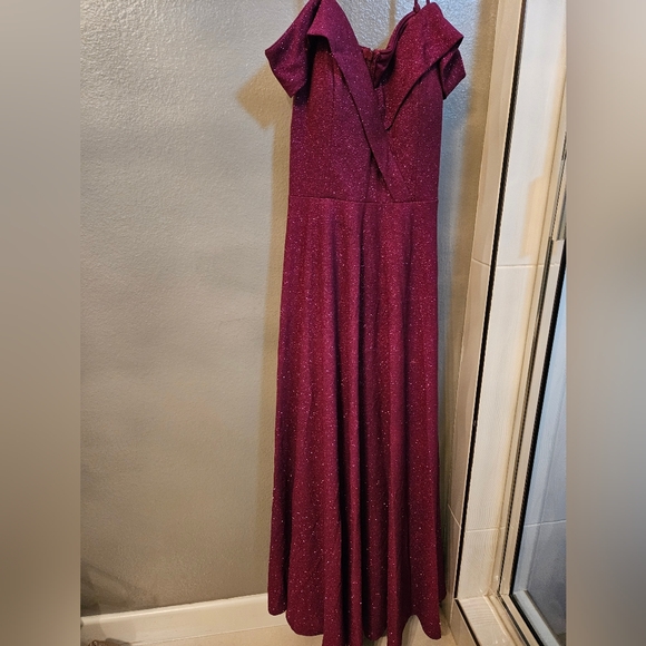 Prom dress - Picture 3 of 3